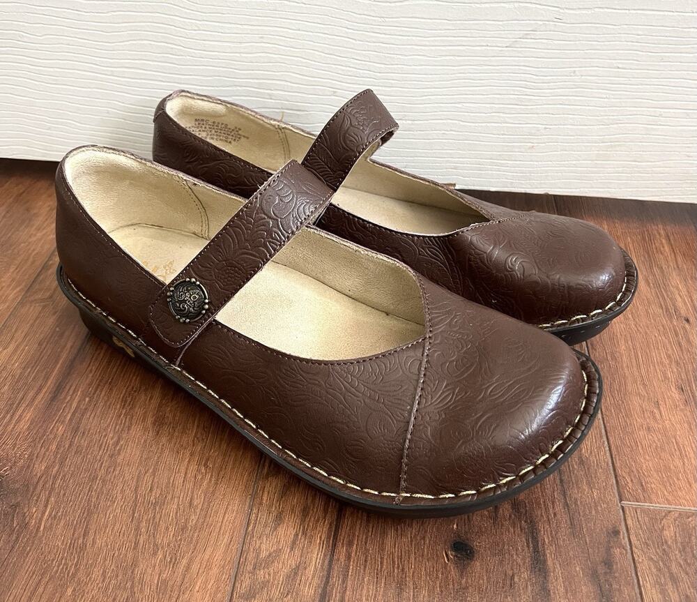 ALEGRIA Paloma Brown Floral Tooled Leather Mary Jane Comfort Nursing Shoes Sz 39